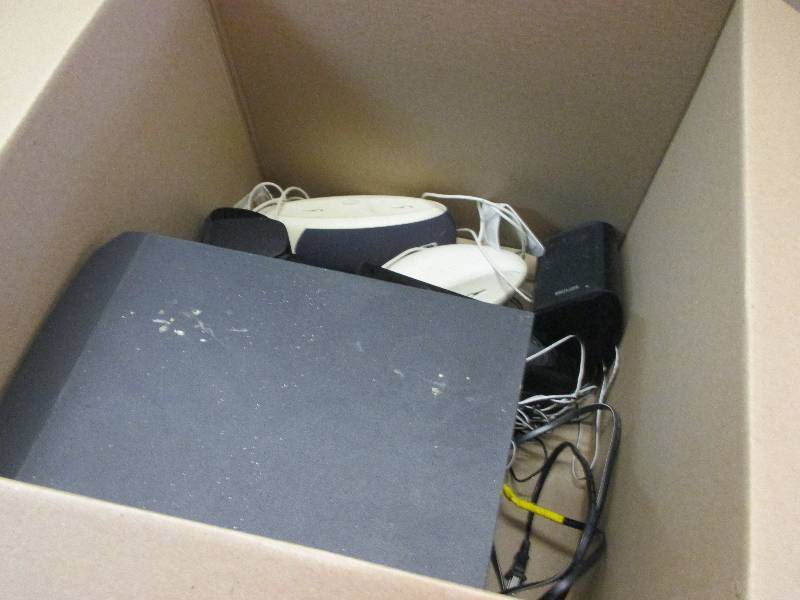 lot 38 image: box of speakers