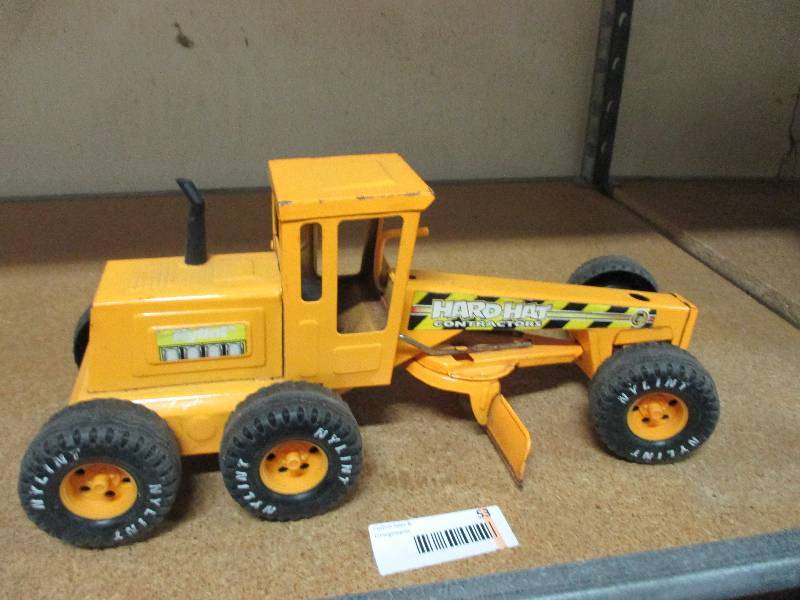 lot 53 image: Nylint grader