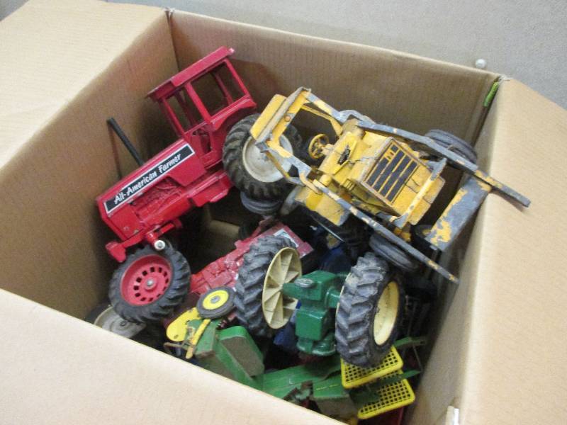 lot 59 image: box of toys