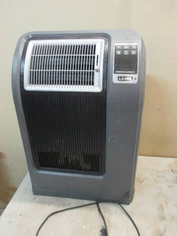 lot 60 image: Lasko heater