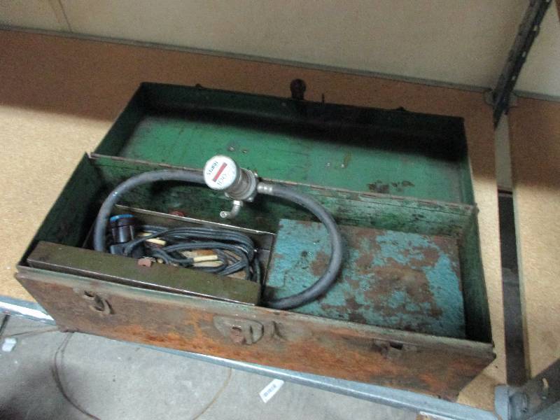 lot 71 image: pressure tester