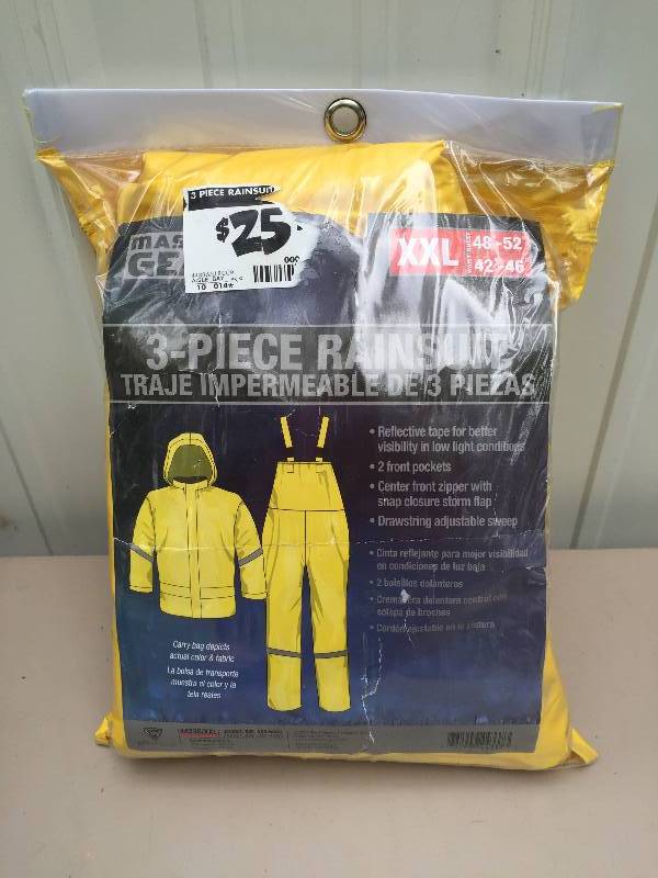 lot 37 image: XXL 3-Piece Rainsuit