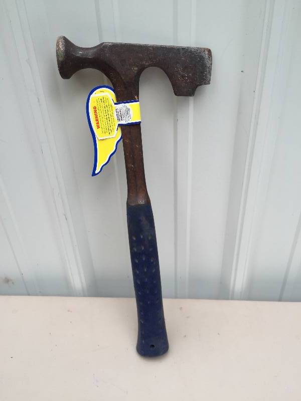 lot 49 image: Eastwing Hammer