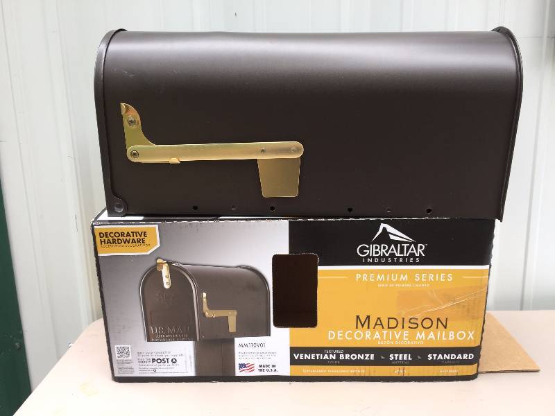 lot 55 image: Mailbox