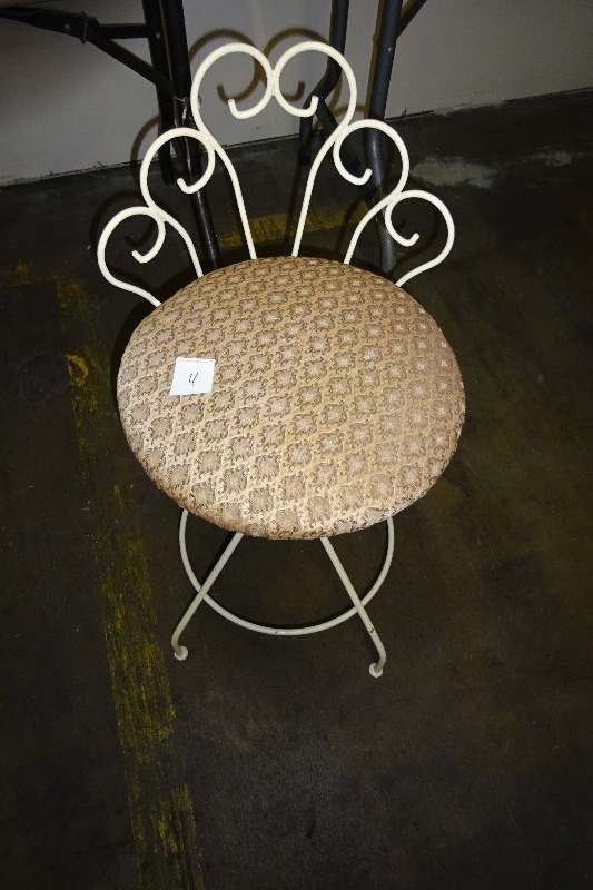Make up table chair
