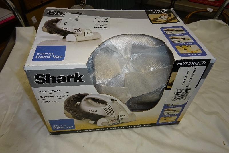 Shark Bag less hand van
