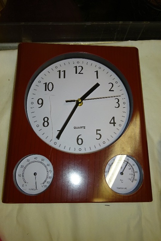 Quartz clock & thermometer