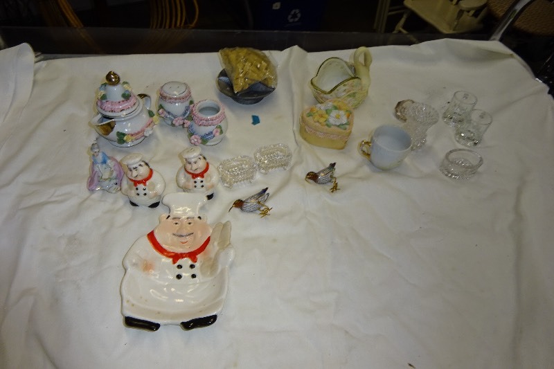 Lot of misc. nic nacs