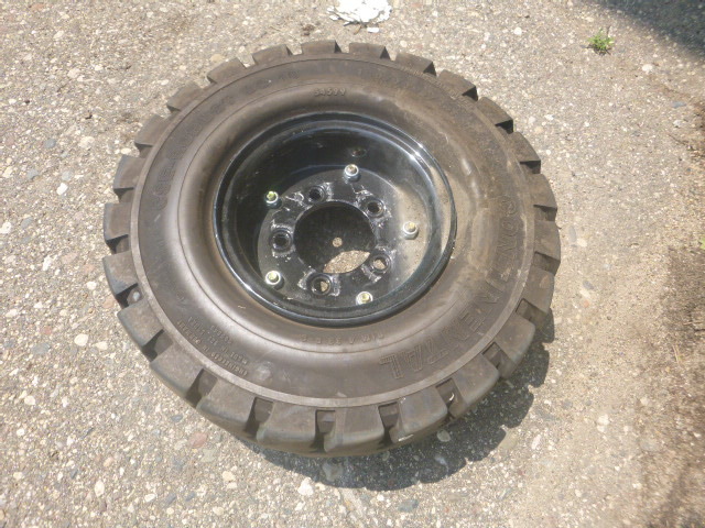 CSE-Robust SC 18 Tire