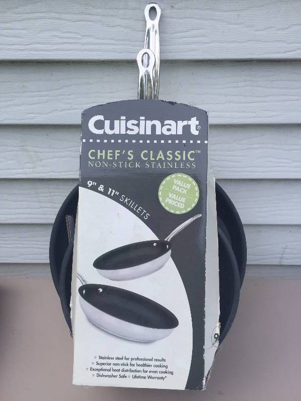 lot 15 image: New Cuisinart Chefs Classic 9 & 11 Skillets