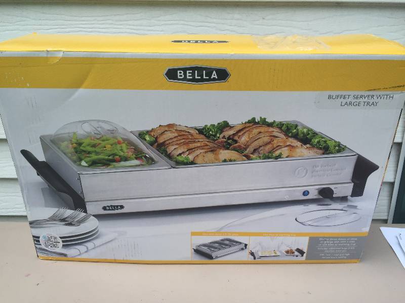lot 16 image: Bella server with large tray