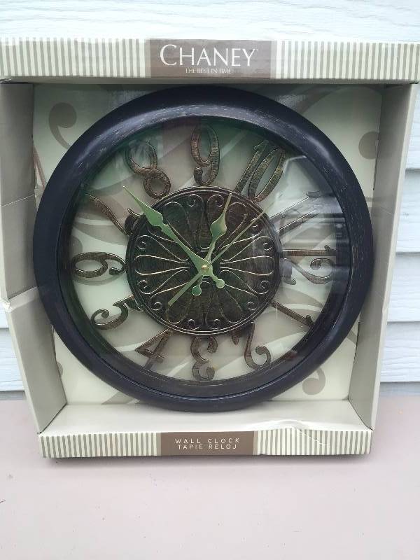 lot 42 image: Chaney Wall Clock
