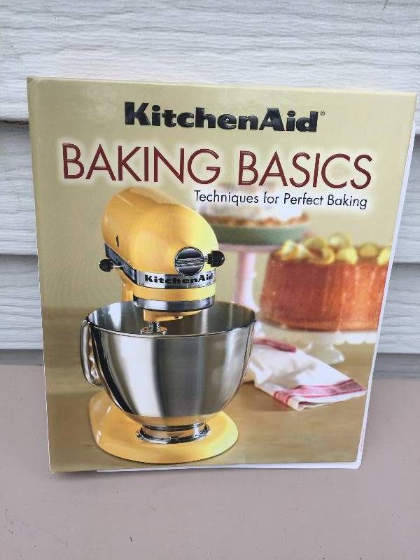 lot 49 image: Kitchen Aid Baking Basics Book
