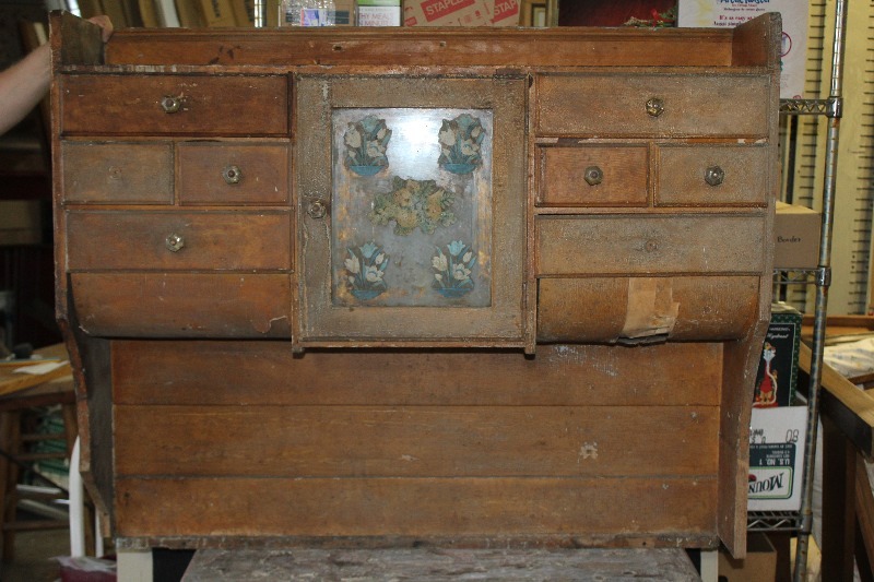 lot 10 image: Antique Buffet  Hutch  Cupboard