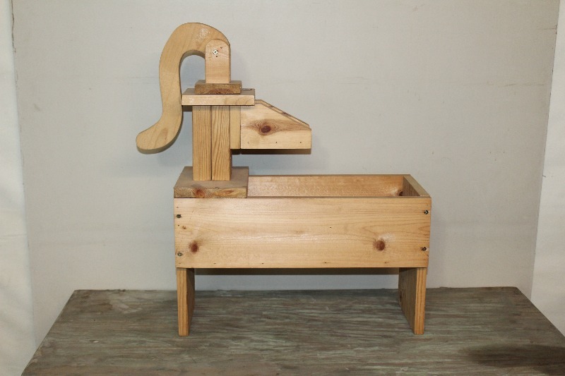 lot 14 image: Wood Water Pump Decoration