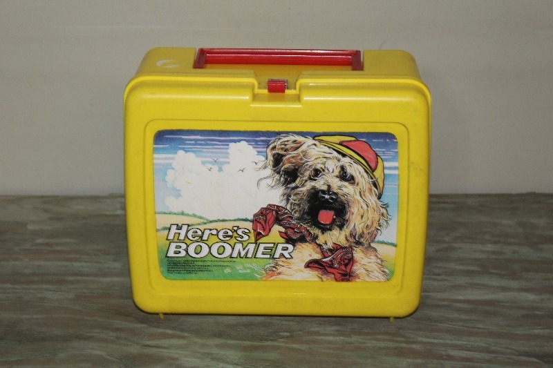 lot 19 image: 1980s Heres Boomer Lunchbox with Bottle