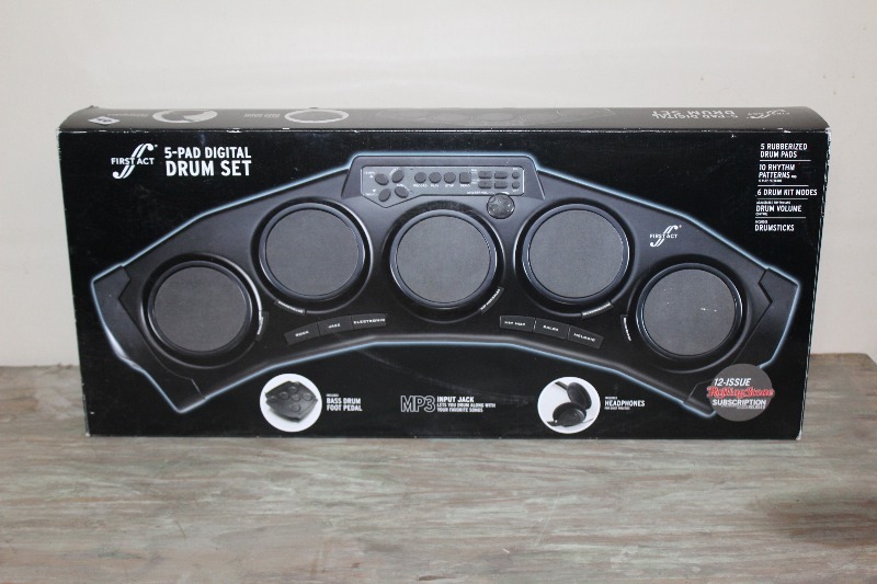 lot 44 image: 5 Piece Digital Drum Set