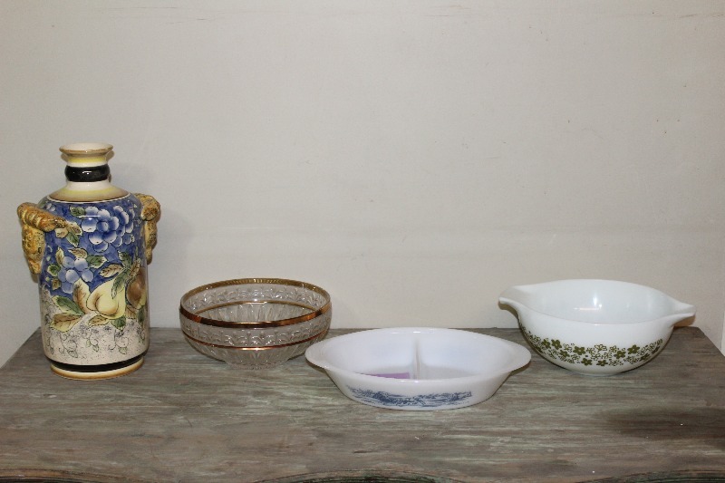lot 56 image: Vintage Kitchenwares