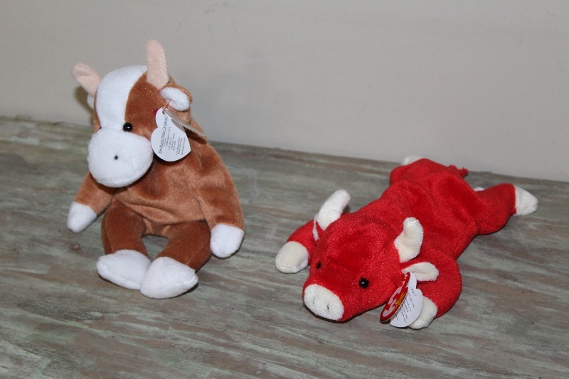 lot 73 image: Beanie Babies