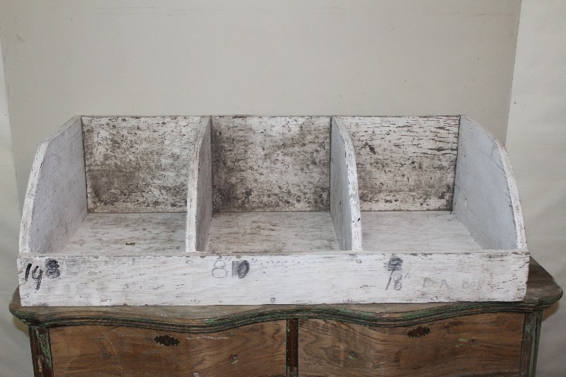 lot 105 image: Vintage Wood Parts  Storage Bin