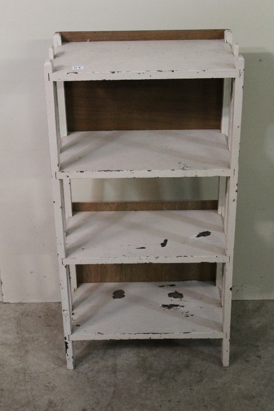 lot 113 image: Vintage Shelf