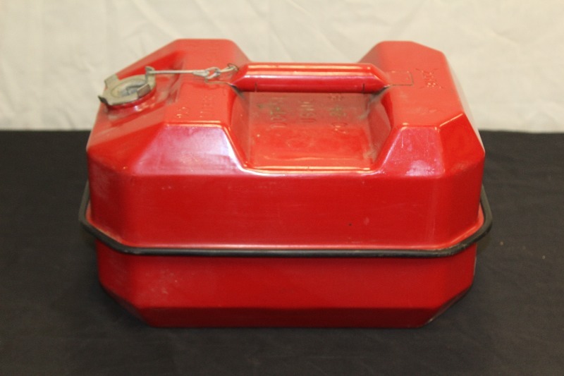 lot 117 image: 2 Gallon Fuel Cell