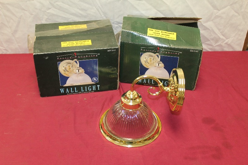 lot 129 image: 2 New Interior Lights