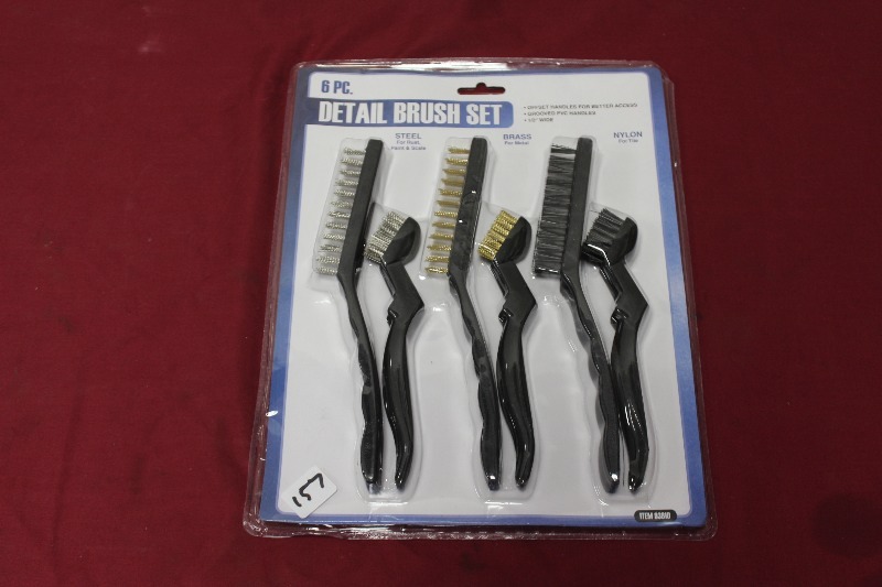 lot 157 image: 6 Piece Detail Brush Set