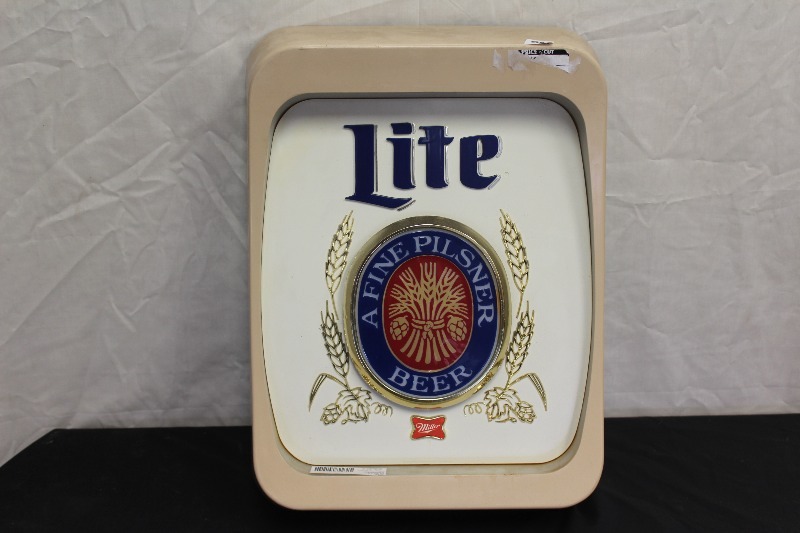 lot 180 image: Miller Lite Light Up Wall Sign