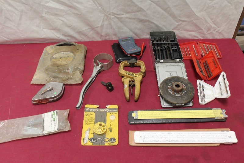 lot 204 image: Assorted Lot