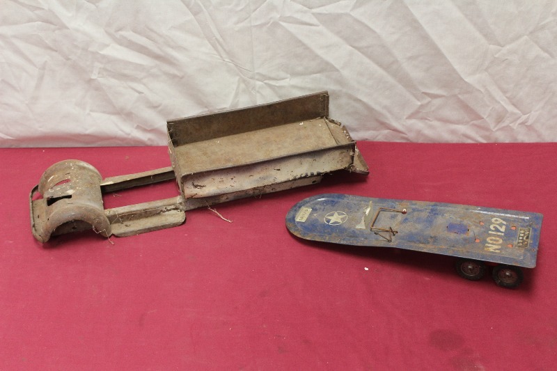 lot 206 image: Antique Tin Toy Car Parts