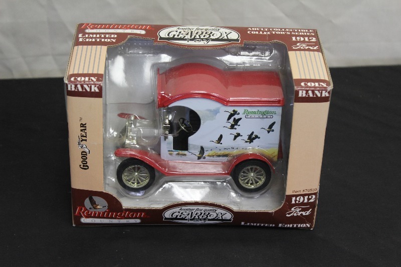 lot 214 image: 1912 Ford Model T Deliver Wagon Coin Bank