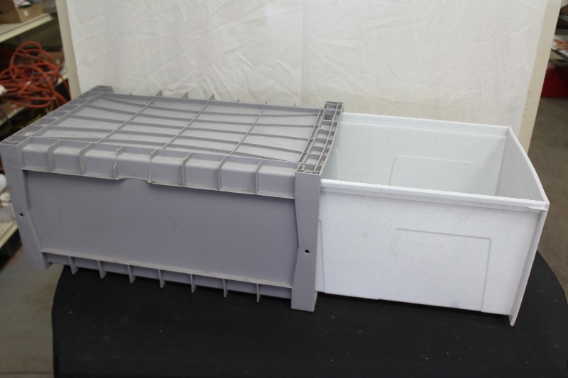 lot 211 image: Storage Crate