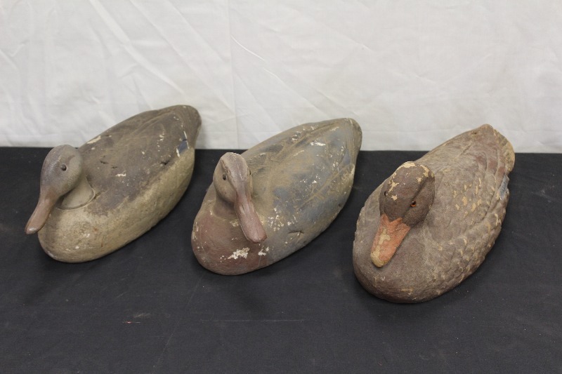 lot 220 image: Duck Decoys