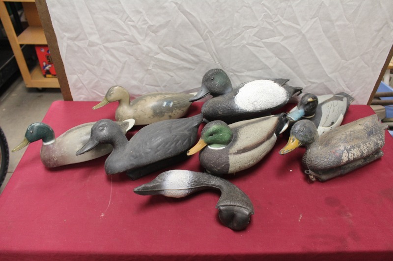 lot 227 image: Duck Decoys