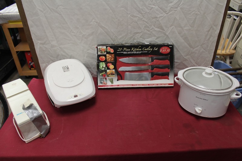 lot 241 image: Small Kitchen Appliences
