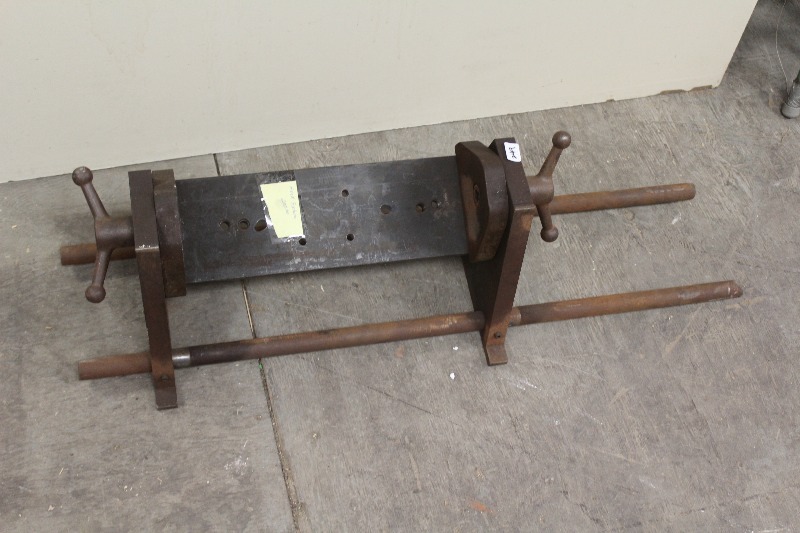lot 249 image: Metal Press