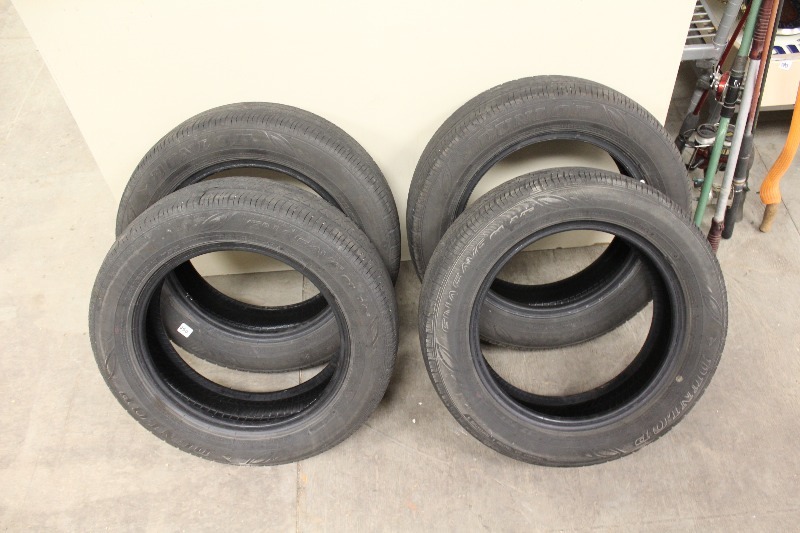 lot 250 image: 14 Tires