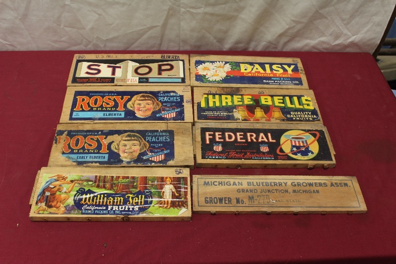 lot 319 image: Vintage Fruit Crate Labels  Advertising