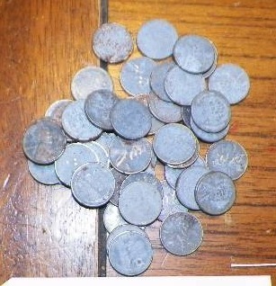 1943 Plain Roll of Steel Pennies - Some Rust
