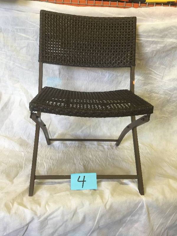 lot 4 image: Hampton Bay Patio Dining Chair