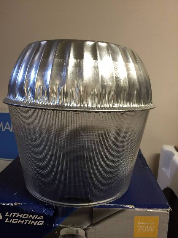 lot 75 image: Lithonia Lighting Wall-Mount Outdoor Standard Area Light is a 70-watt