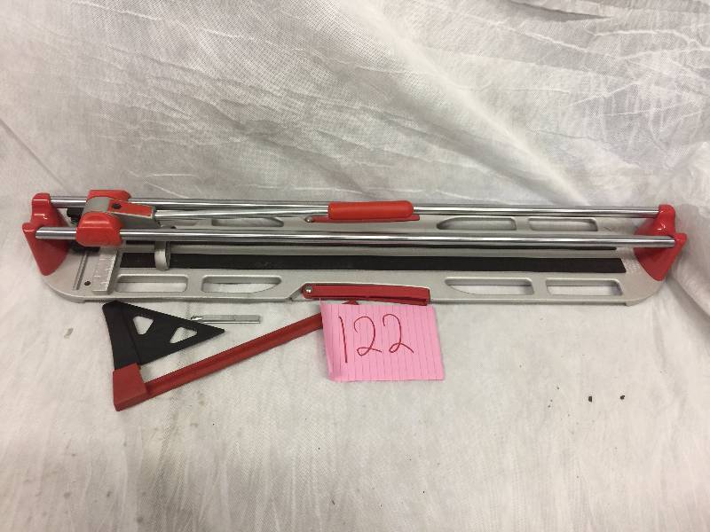 lot 122 image: Star 24 Tile Cutter