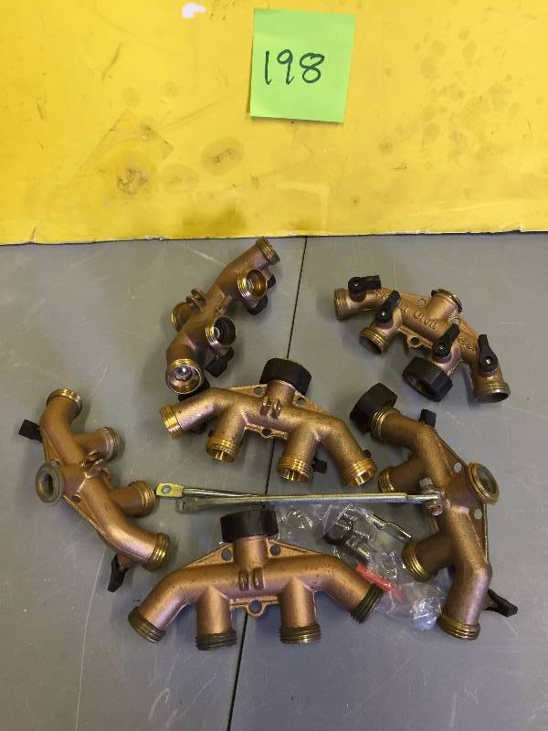 lot 198 image: Lot 6 Of Orbit Water Connectors