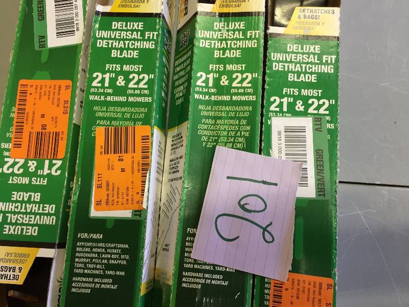 lot 201 image: Lot of 4 Deluxe Universal Fit Detaching Blade - Fits most 21 & 22