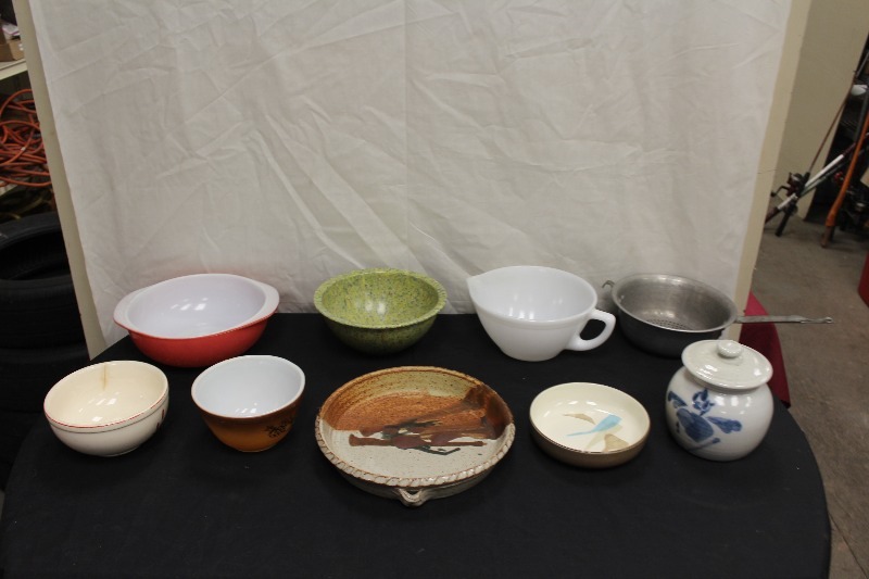 Assorted Kitchenware