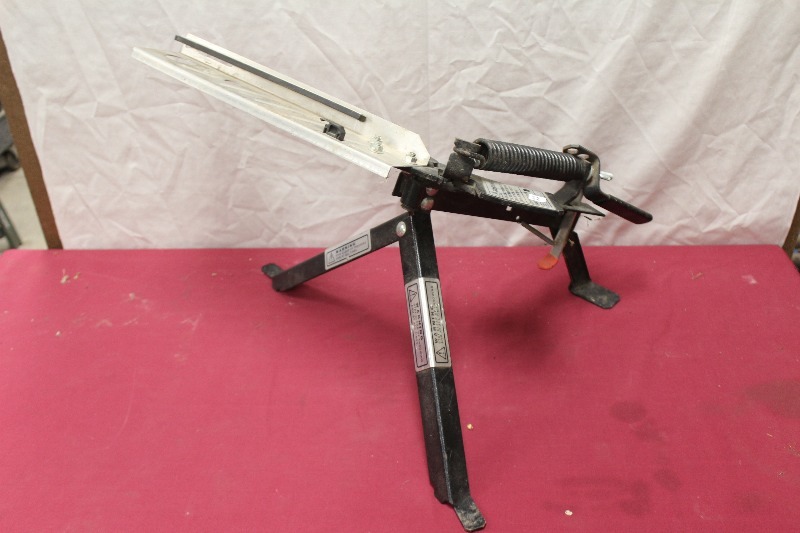 Clay Target Thrower