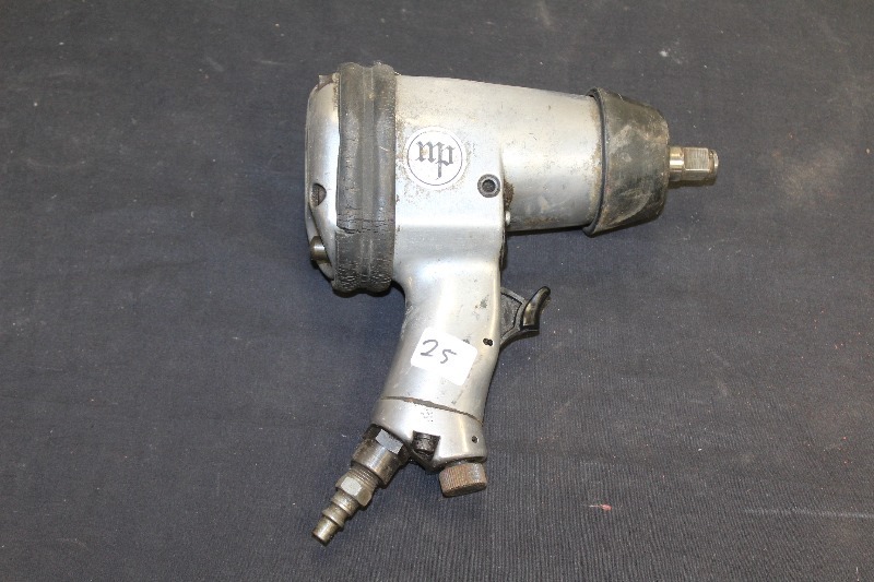 Pneumatic Impact Wrench
