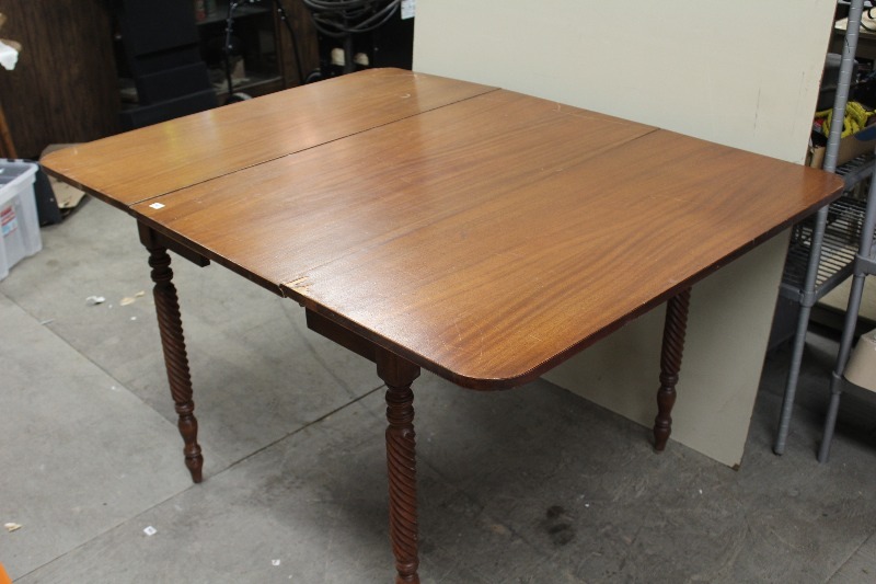 Vintage Folding  Expanding Leaf Table