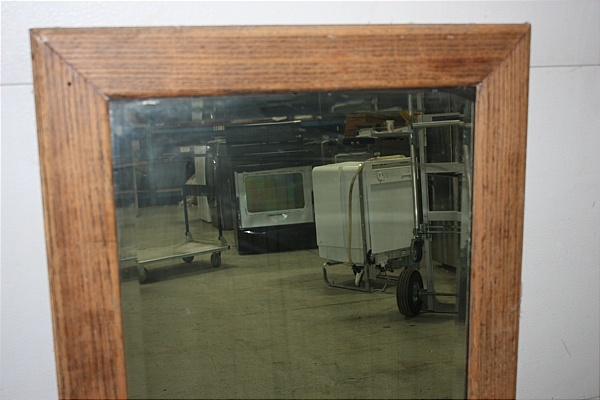 lot 4 image: Vintage Bar Mirror